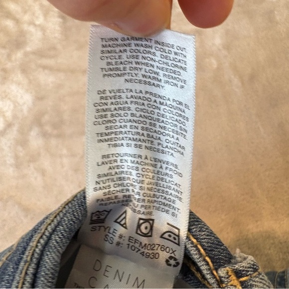 Kensie Boyfriend Ankle Cropped Rolled Hem Distressed Denim Jeans Wmn’s Sz 6 - Picture 8 of 10